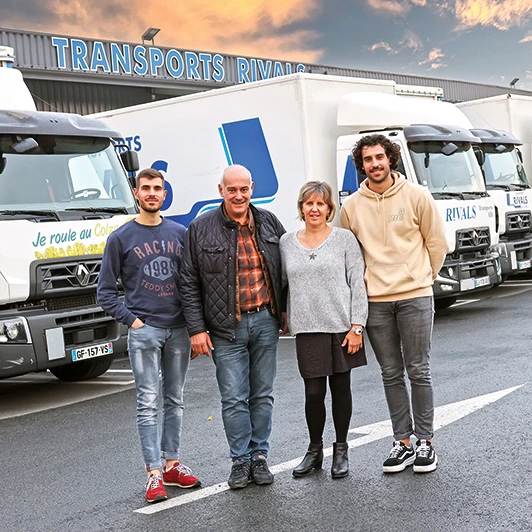 Photo de la famille Rivals, avec les parents et leurs deux fils